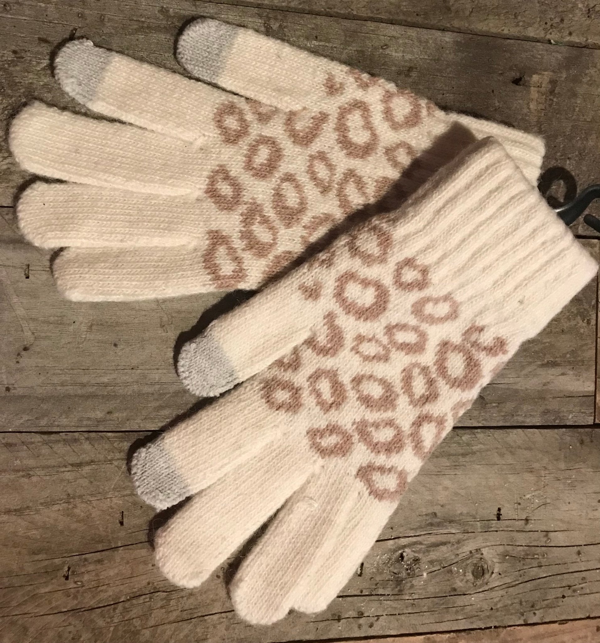 Scarves & Gloves