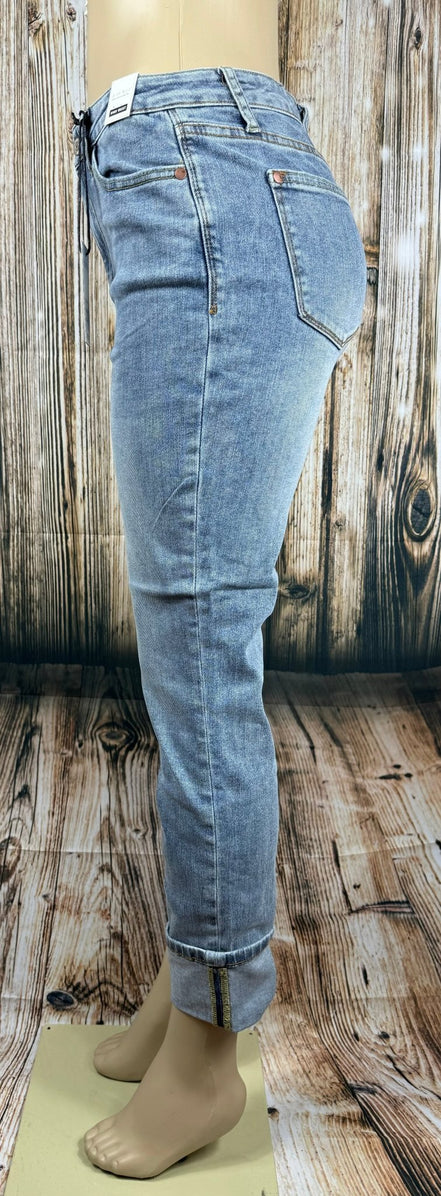 Light-wash Judy Blue Boyfriend jeans with relaxed fit and distressed details, showcasing casual denim style and classic five-pocket design.
