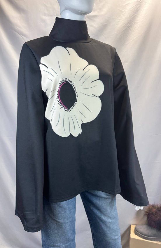 TrendyNewLook flared sleeves flower high-neck top featuring a stylish high neckline and flowy sleeve design.