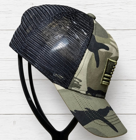 Unishe trucker hat featuring a mesh back and curved brim, casual accessories for sun protection and style.