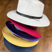 Doña Cata Art summer hat featuring wide brim and stylish design, perfect for sun protection and casual outdoor wear.