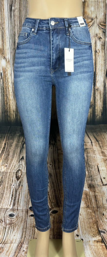 Full-length image of Judy Blue Classic Skinny jeans showing the fit and dark wash denim style.