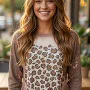Camiseta de leopardo marrón blanqueada