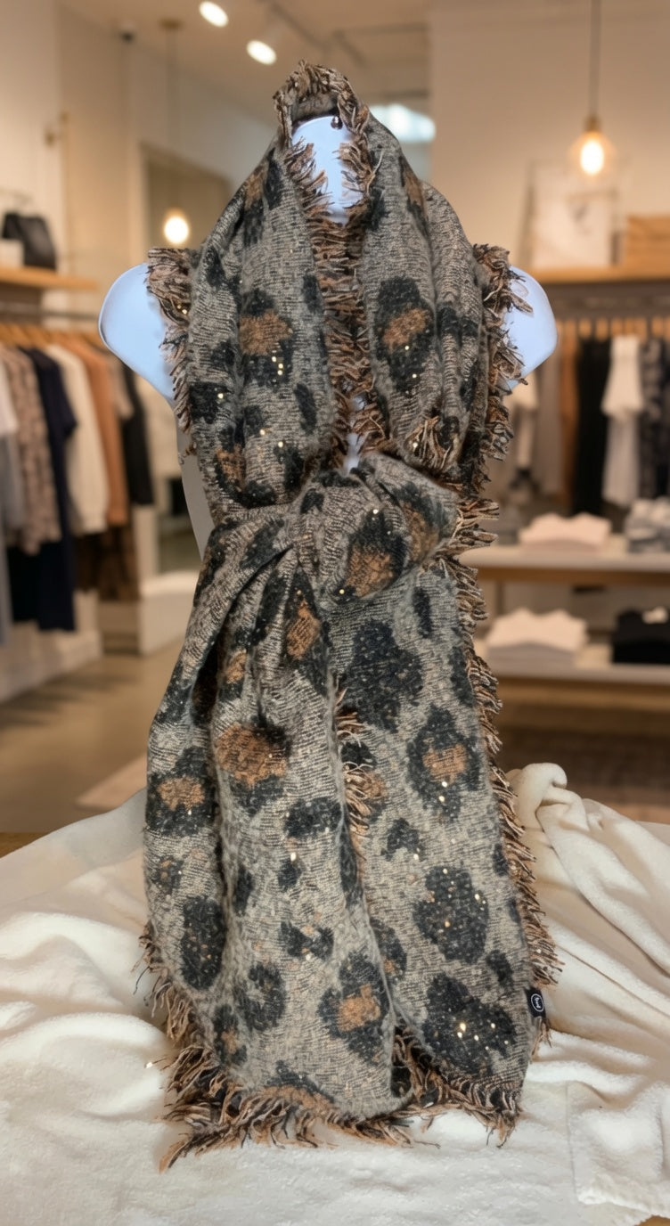 Remi Leopard Scarf