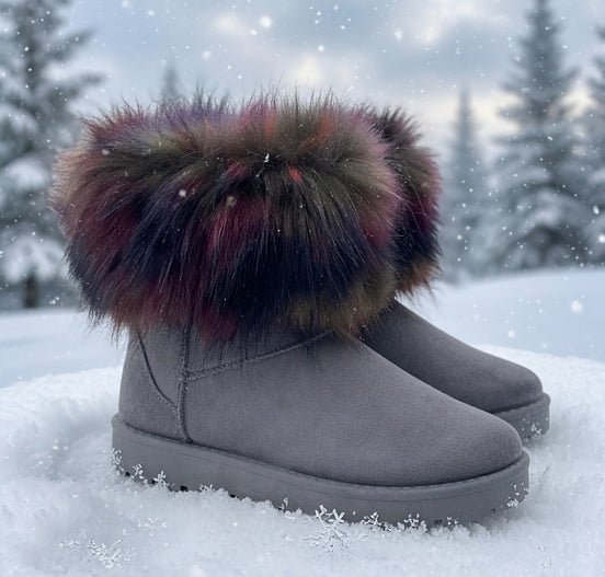 Short Boot with Fur