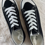 FASHION EMPORIO classic black sneakers with sleek design, comfortable shoes for everyday wear, featuring stylish laces and rubber soles.