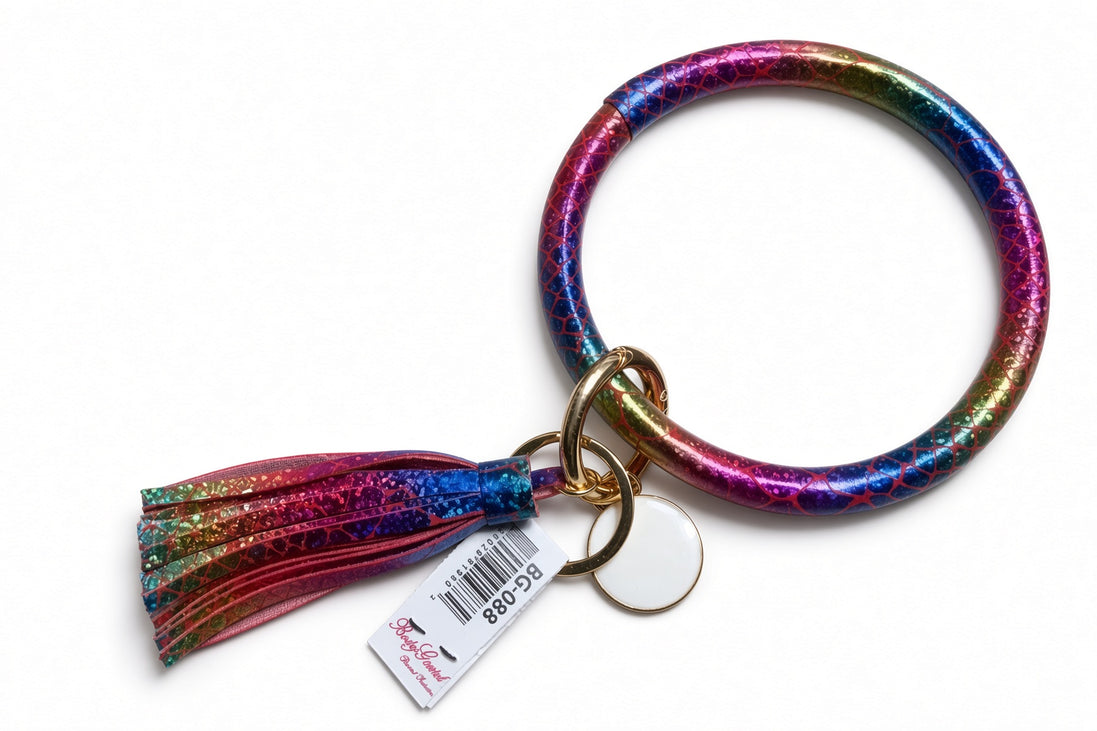 Metallic tasseled key ring accessory with a stylish tassel and keyring, perfect for keys or decorative use.