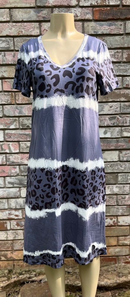 Gray and blue leopard print T-shirt dress by Shiying fashion, showcasing a casual, stylish dress with a relaxed fit and bold animal pattern.