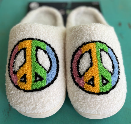 Living Royal Peace Slippers in soft, plush material with a cozy design, perfect for comfortable indoor wear.