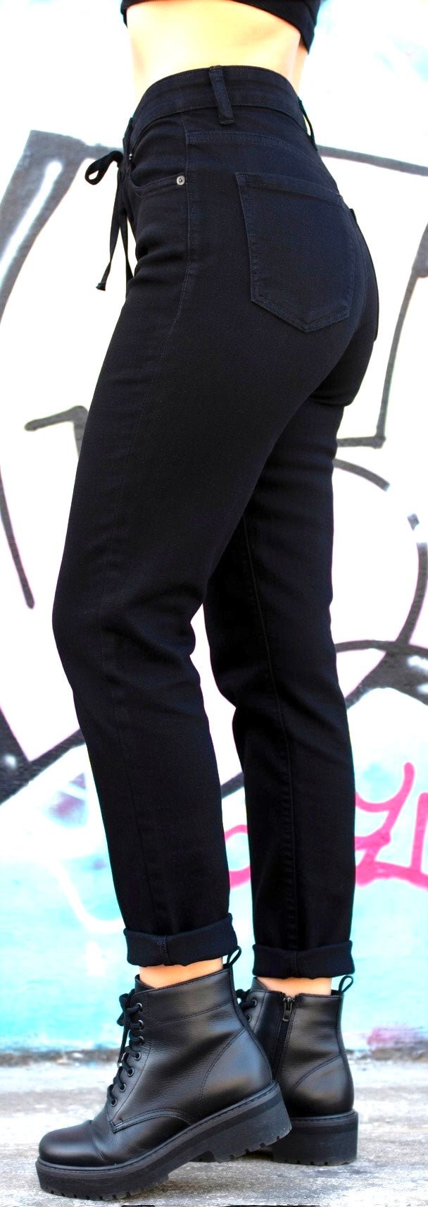 Judy Blue joggers jeans with relaxed fit, featuring classic denim look and casual style, perfect for everyday comfort.