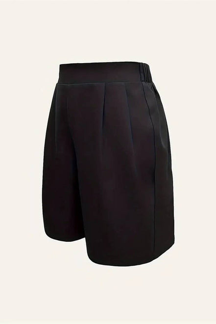Black high-waisted wide-leg suit shorts by Ninexis, casual solid-color design, styled with a relaxed fit and tailored waistband.