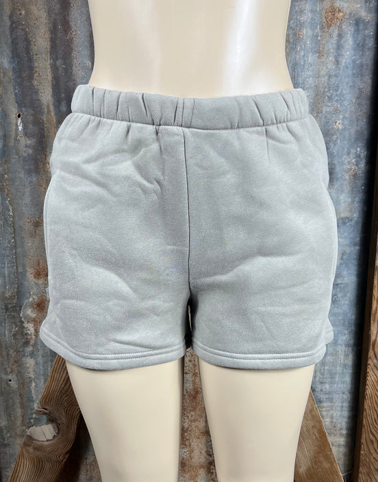 Bayliss sweat shorts in gray, featuring a comfortable elastic waistband and relaxed fit, ideal for casual wear.